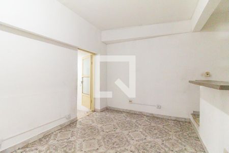 Sala de casa para alugar com 2 quartos, 84m² em Vila Carmosina, São Paulo