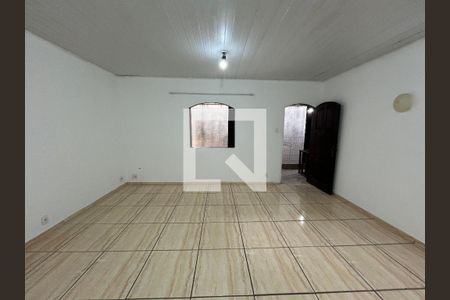 Sala de casa para alugar com 3 quartos, 170m² em Turiaçú, Rio de Janeiro