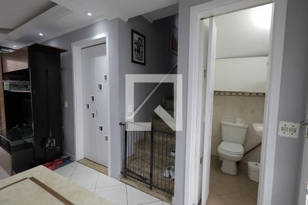 Sala de casa de condomínio à venda com 2 quartos, 84m² em Vila Metalúrgica, Santo André