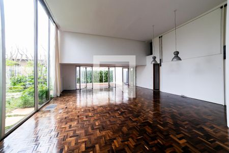 Sala de casa de condomínio à venda com 4 quartos, 390m² em Condomínio Serra dos Manacás, Brumadinho