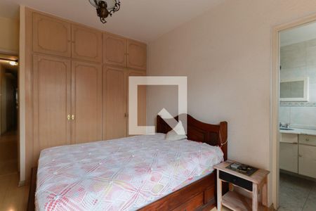 Suíte de casa à venda com 3 quartos, 170m² em Vila Ester (zona Norte), São Paulo