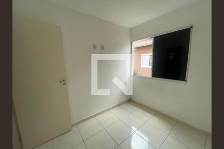Quarto 1 de casa de condomínio para alugar com 2 quartos, 100m² em Parque Monjolo, Cotia
