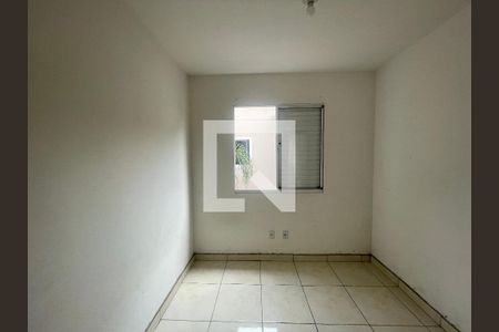 Quarto 2 de casa de condomínio para alugar com 2 quartos, 100m² em Parque Monjolo, Cotia