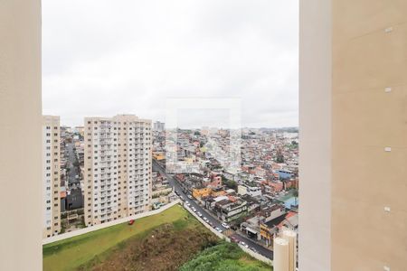 Vista da Sala/Cozinha de apartamento para alugar com 2 quartos, 32m² em Vila Carmosina, São Paulo