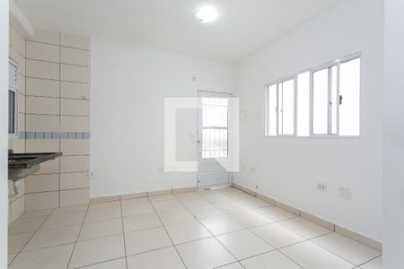 Sala / Cozinha  de apartamento para alugar com 2 quartos, 38m² em Jardim Lideranca, São Paulo