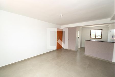 Sala de apartamento para alugar com 3 quartos, 80m² em Tirol, Contagem