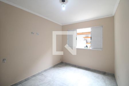 Quarto de casa para alugar com 1 quarto, 60m² em Jardim Alpino, São Paulo