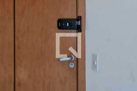 Fechadura eletrônica  de apartamento para alugar com 2 quartos, 64m² em Vila Caiçara, Praia Grande