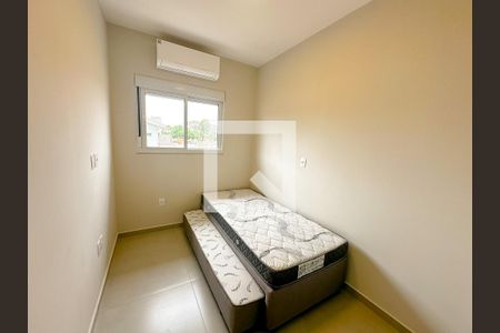 Quarto 1 de apartamento para alugar com 2 quartos, 60m² em Cachoeira do Bom Jesus, Florianópolis