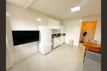 Sala de apartamento para alugar com 2 quartos, 60m² em Cachoeira do Bom Jesus, Florianópolis