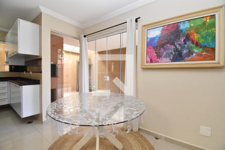 Sala de casa de condomínio para alugar com 3 quartos, 148m² em Barreirinha, Curitiba