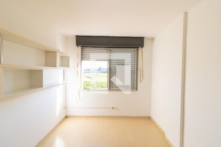 Cozinha e Área de Serviço de apartamento à venda com 2 quartos, 57m² em Cristal, Porto Alegre
