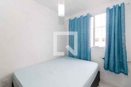 Quarto 1 de apartamento para alugar com 2 quartos, 48m² em Padre Miguel, Rio de Janeiro