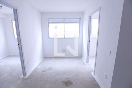 Sala/Cozinha de apartamento para alugar com 2 quartos, 32m² em Vila Pereira Cerca, São Paulo