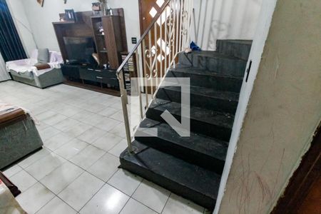 Escada acesso quartos de casa à venda com 3 quartos, 240m² em Jardim Monte Kemel, São Paulo