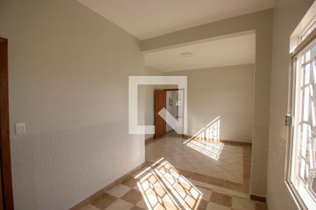 Casa para alugar com 4 quartos, 1000m² em Colônia Agrícola Vereda da Cruz, Brasília