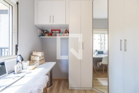 Quarto 1 de apartamento à venda com 2 quartos, 76m² em Jardim Tupanci, Barueri