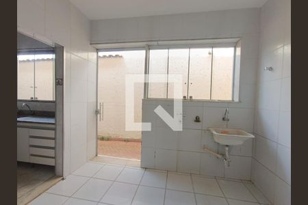 Casa para alugar com 4 quartos, 240m² em Itapoã, Belo Horizonte