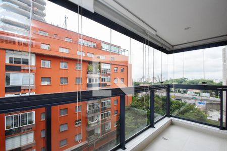 varanda Sala de apartamento à venda com 2 quartos, 58m² em Pinheiros, São Paulo