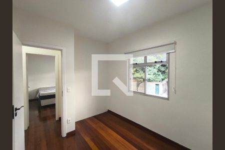 Quarto de apartamento à venda com 3 quartos, 77m² em Ouro Preto, Belo Horizonte