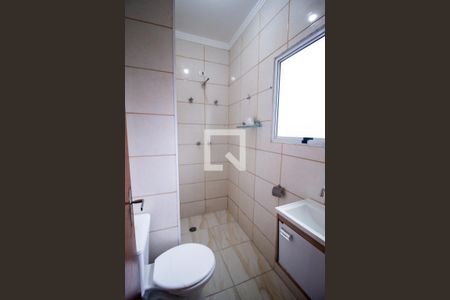 Banheiro da Suíte de casa de condomínio para alugar com 3 quartos, 70m² em Vila Adelia, Sorocaba