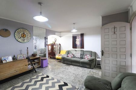 Casa à venda com 3 quartos, 220m² em Jardim Guanca, São Paulo