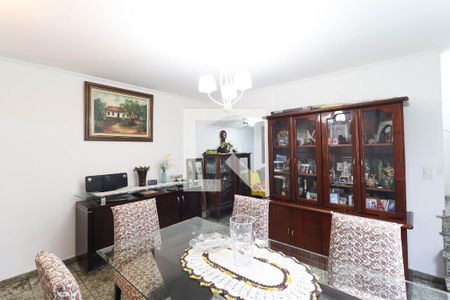 Casa à venda com 3 quartos, 220m² em Jardim Guanca, São Paulo