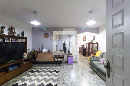 Casa à venda com 3 quartos, 220m² em Jardim Guanca, São Paulo