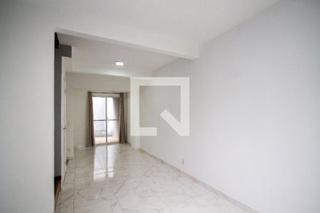 Sala de casa de condomínio para alugar com 2 quartos, 76m² em Bairro Jardim Nossa Senhora das Graças, Cotia