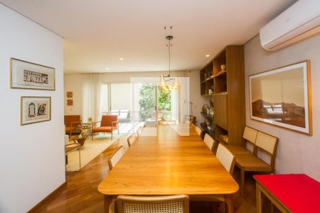 Casa de Condomínio à venda com 3 quartos, 189m² em Chácara Monte Alegre, São Paulo