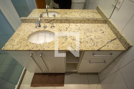 Banheiro de apartamento para alugar com 1 quarto, 52m² em Parque Campolim, Sorocaba