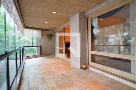 Varanda  de apartamento à venda com 3 quartos, 316m² em Petrópolis, Porto Alegre