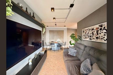 Sala  de apartamento para alugar com 3 quartos, 94m² em Vila Cordeiro, São Paulo