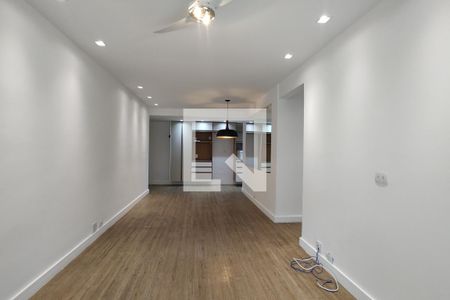 Sala de apartamento à venda com 3 quartos, 80m² em Barra Olímpica, Rio de Janeiro