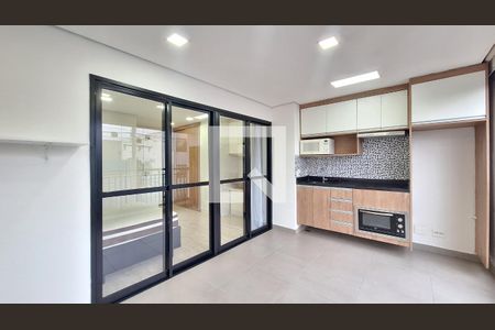 Varanda e Cozinha de kitnet/studio para alugar com 1 quarto, 33m² em Bom Retiro, São Paulo