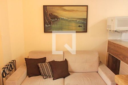 Sala de apartamento para alugar com 1 quarto, 60m² em Gonzaga, Santos