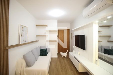 Sala de apartamento à venda com 2 quartos, 65m² em Petrópolis, Porto Alegre