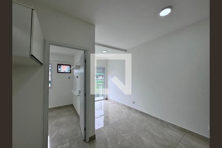 Sala de apartamento à venda com 1 quarto, 38m² em Vargem Pequena, Rio de Janeiro