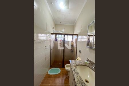 Banheiro da Suíte de casa à venda com 3 quartos, 300m² em Vila Moinho Velho, São Paulo