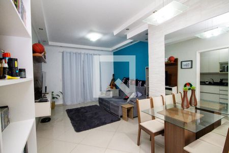 Sala de casa de condomínio para alugar com 2 quartos, 100m² em Paisagem Renoir, Cotia