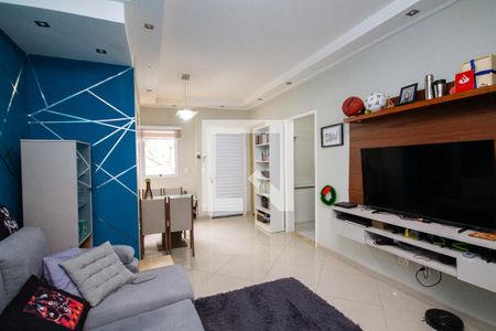 Sala de casa de condomínio para alugar com 2 quartos, 100m² em Paisagem Renoir, Cotia