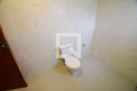 Banheiro de casa para alugar com 2 quartos, 60m² em Chácara de Recreio Barao, Campinas