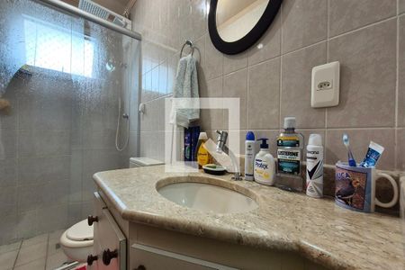 Banheiro de apartamento à venda com 1 quarto, 59m² em Centro, Campinas