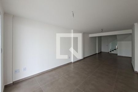 Sala de apartamento para alugar com 5 quartos, 200m² em Aviação, Praia Grande
