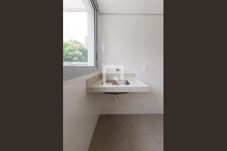 Cozinha de apartamento à venda com 2 quartos, 61m² em Santa Efigênia, Belo Horizonte