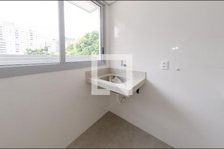 Cozinha de apartamento à venda com 2 quartos, 61m² em Santa Efigênia, Belo Horizonte