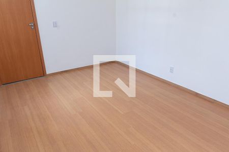 Sala de apartamento para alugar com 2 quartos, 42m² em Campo Grande, Rio de Janeiro