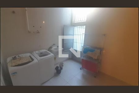 Foto 14 de casa para alugar com 5 quartos, 391m² em Vila Anglo Brasileira, São Paulo