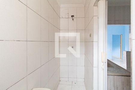 Banheiro de casa para alugar com 1 quarto, 60m² em Jardim Carapicuiba, Carapicuíba