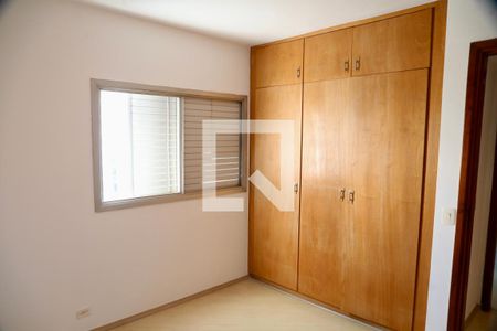 Quarto de apartamento à venda com 4 quartos, 180m² em Campo Belo, São Paulo